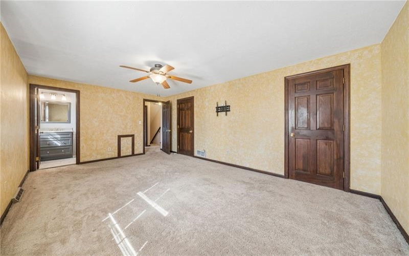 3638 School Rd, Murrysville, 15668, 4 Bedrooms Bedrooms, 10 Rooms Rooms,2.1 BathroomsBathrooms,Residential,For Sale,School Rd,1763647