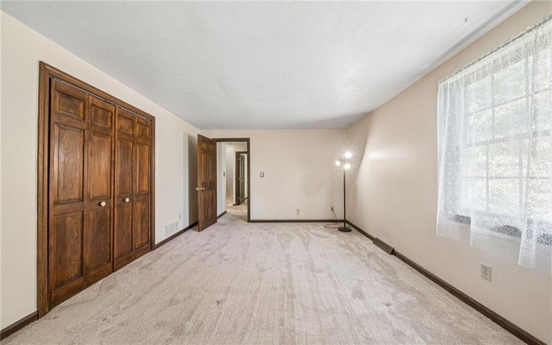 3638 School Rd, Murrysville, 15668, 4 Bedrooms Bedrooms, 10 Rooms Rooms,2.1 BathroomsBathrooms,Residential,For Sale,School Rd,1763647