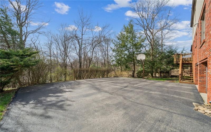 3638 School Rd, Murrysville, 15668, 4 Bedrooms Bedrooms, 10 Rooms Rooms,2.1 BathroomsBathrooms,Residential,For Sale,School Rd,1763647