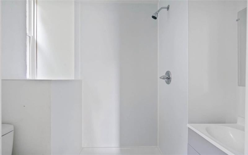 1247 Leishman Ave, New Kensington, 15068, 1 Bedroom Bedrooms, ,1 BathroomBathrooms,Lease,For Rent,Leishman Ave,1763665