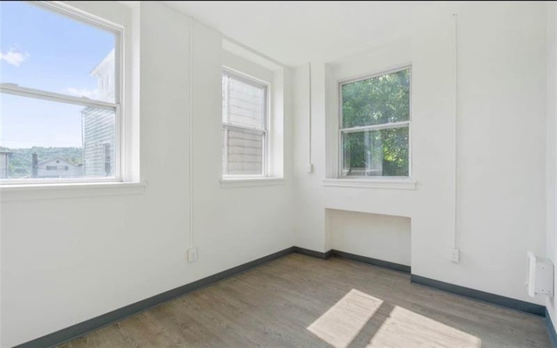 1247 Leishman Ave, New Kensington, 15068, 1 Bedroom Bedrooms, ,1 BathroomBathrooms,Lease,For Rent,Leishman Ave,1763665