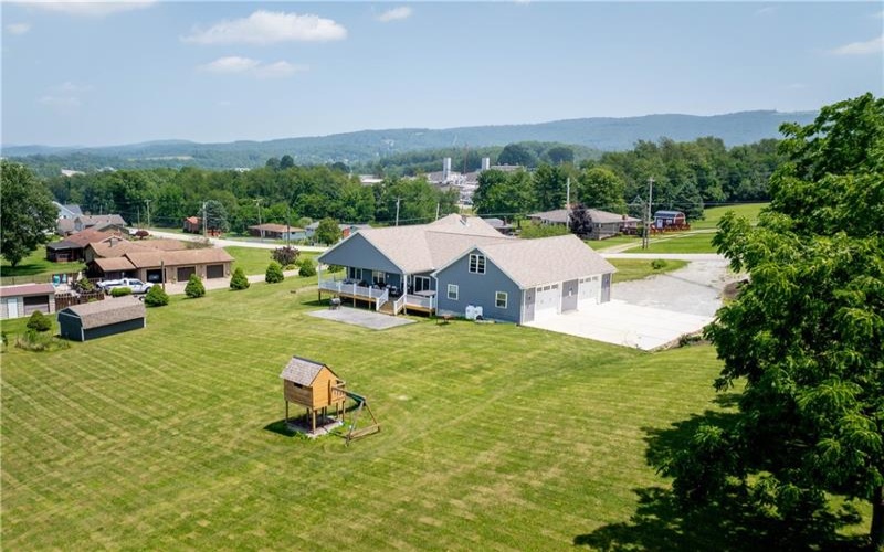 1147 Gallatin Ave Ext, Uniontown, 15401, 3 Bedrooms Bedrooms, 8 Rooms Rooms,2.3 BathroomsBathrooms,Residential,For Sale,Gallatin Ave Ext,1763675