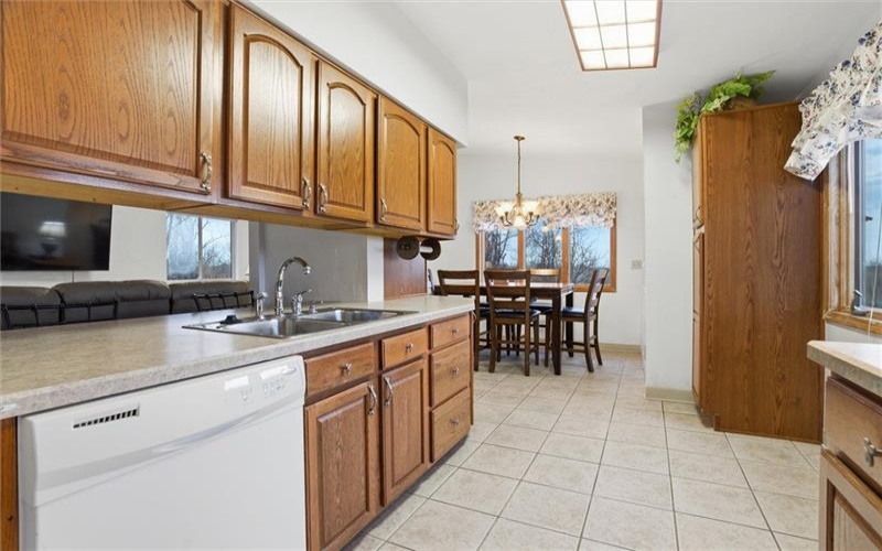 537 Lebanon School Rd, Rostraver Twp, 15012, 3 Bedrooms Bedrooms, 9 Rooms Rooms,3 BathroomsBathrooms,Residential,For Sale,Lebanon School Rd,1763725