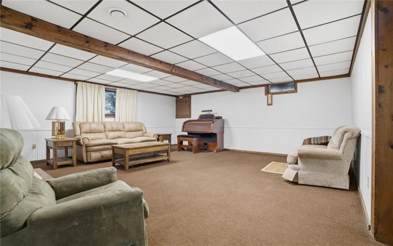 537 Lebanon School Rd, Rostraver Twp, 15012, 3 Bedrooms Bedrooms, 9 Rooms Rooms,3 BathroomsBathrooms,Residential,For Sale,Lebanon School Rd,1763725