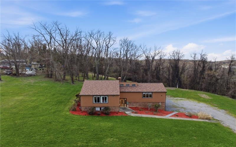 537 Lebanon School Rd, Rostraver Twp, 15012, 3 Bedrooms Bedrooms, 9 Rooms Rooms,3 BathroomsBathrooms,Residential,For Sale,Lebanon School Rd,1763725