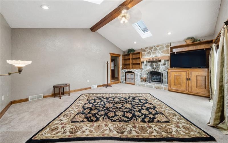 4074 Route 130, Irwin, 15642, 3 Bedrooms Bedrooms, 8 Rooms Rooms,1.1 BathroomsBathrooms,Residential,For Sale,Route 130,1763742