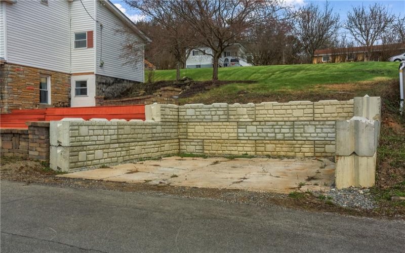 205 Howard Street, McDonald, 15057, 3 Bedrooms Bedrooms, 8 Rooms Rooms,1 BathroomBathrooms,Residential,For Sale,Howard Street,1763747