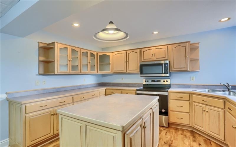 205 Howard Street, McDonald, 15057, 3 Bedrooms Bedrooms, 8 Rooms Rooms,1 BathroomBathrooms,Residential,For Sale,Howard Street,1763747