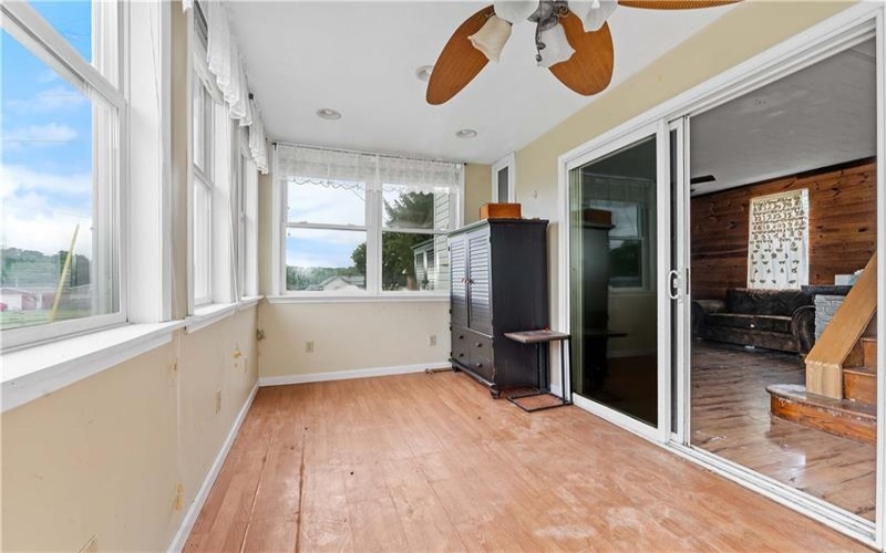 412 Commercial Ave, Masontown, 15461, 3 Bedrooms Bedrooms, ,1.1 BathroomsBathrooms,Residential,For Sale,Commercial Ave,1763749