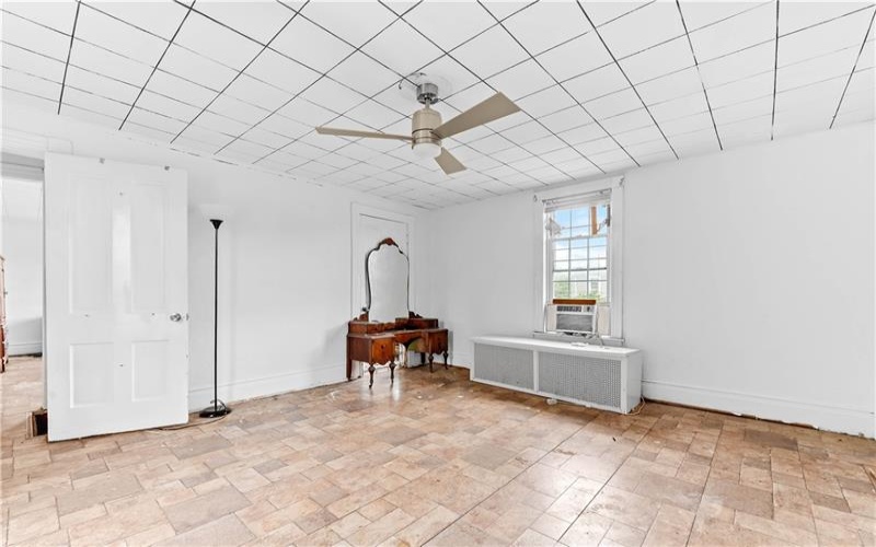 412 Commercial Ave, Masontown, 15461, 3 Bedrooms Bedrooms, ,1.1 BathroomsBathrooms,Residential,For Sale,Commercial Ave,1763749