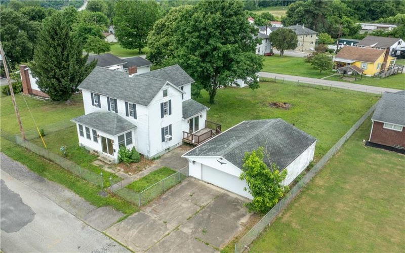 412 Commercial Ave, Masontown, 15461, 3 Bedrooms Bedrooms, ,1.1 BathroomsBathrooms,Residential,For Sale,Commercial Ave,1763749