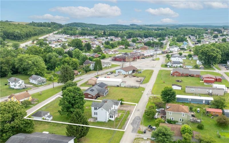 412 Commercial Ave, Masontown, 15461, 3 Bedrooms Bedrooms, ,1.1 BathroomsBathrooms,Residential,For Sale,Commercial Ave,1763749