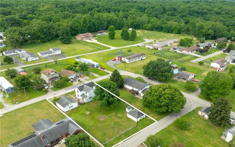412 Commercial Ave, Masontown, 15461, 3 Bedrooms Bedrooms, ,1.1 BathroomsBathrooms,Residential,For Sale,Commercial Ave,1763749