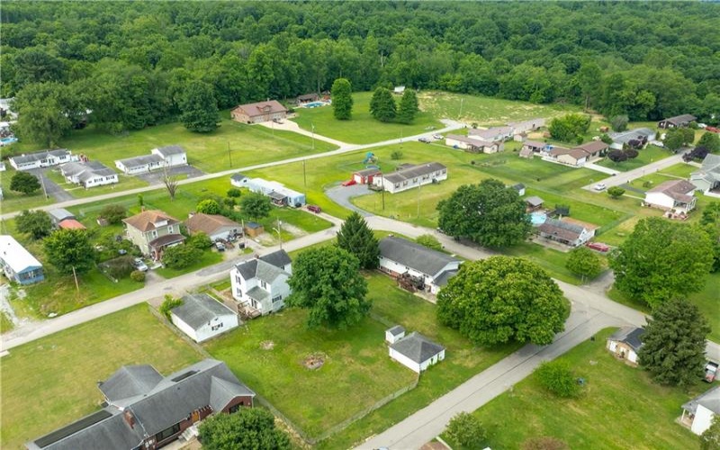 412 Commercial Ave, Masontown, 15461, 3 Bedrooms Bedrooms, ,1.1 BathroomsBathrooms,Residential,For Sale,Commercial Ave,1763749
