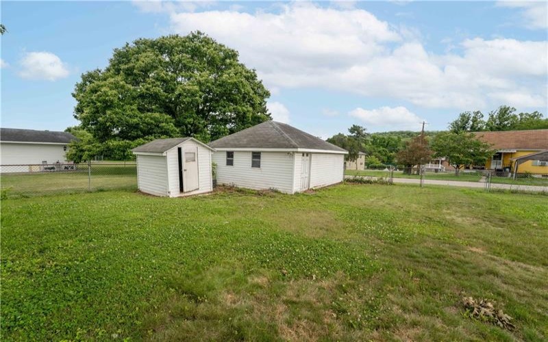412 Commercial Ave, Masontown, 15461, 3 Bedrooms Bedrooms, ,1.1 BathroomsBathrooms,Residential,For Sale,Commercial Ave,1763749
