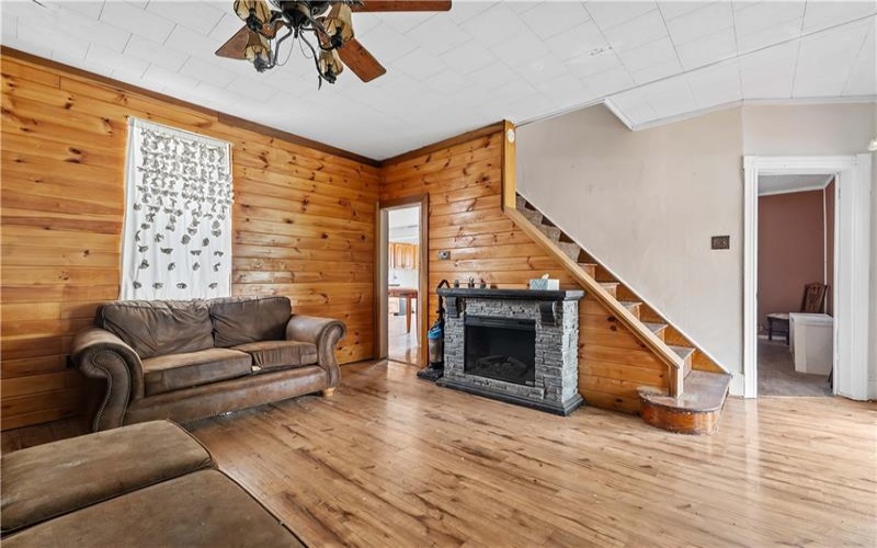 412 Commercial Ave, Masontown, 15461, 3 Bedrooms Bedrooms, ,1.1 BathroomsBathrooms,Residential,For Sale,Commercial Ave,1763749