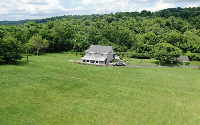 426 Station Rd, Scenery Hill, 15360, 4 Bedrooms Bedrooms, ,2 BathroomsBathrooms,Farm-acreage-lot,For Sale,Station Rd,1763768