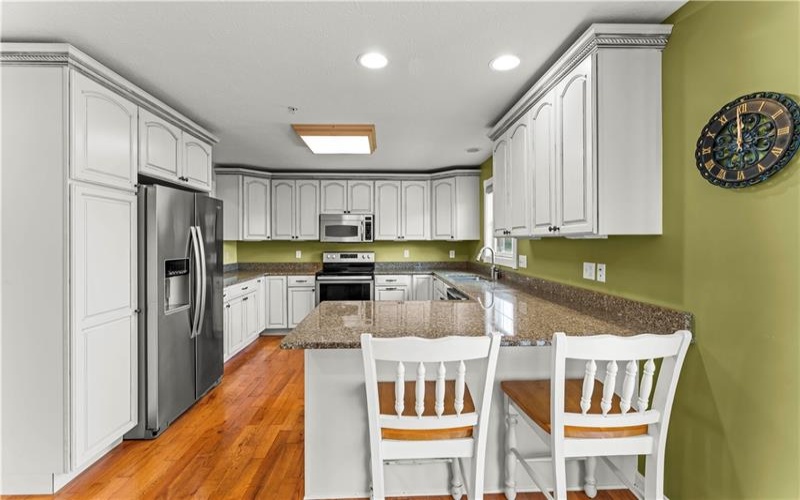 1053 Waterford Ct E, Canonsburg, 15317, 3 Bedrooms Bedrooms, ,2.1 BathroomsBathrooms,Residential,For Sale,Waterford Ct E,1763774