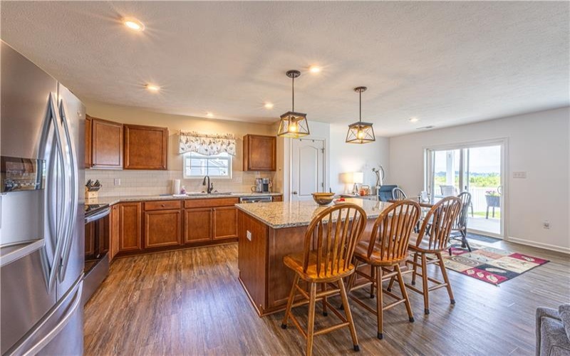 1012 Colonial Dr, Uniontown, 15401, 3 Bedrooms Bedrooms, ,2 BathroomsBathrooms,Residential,For Sale,Colonial Dr,1763780