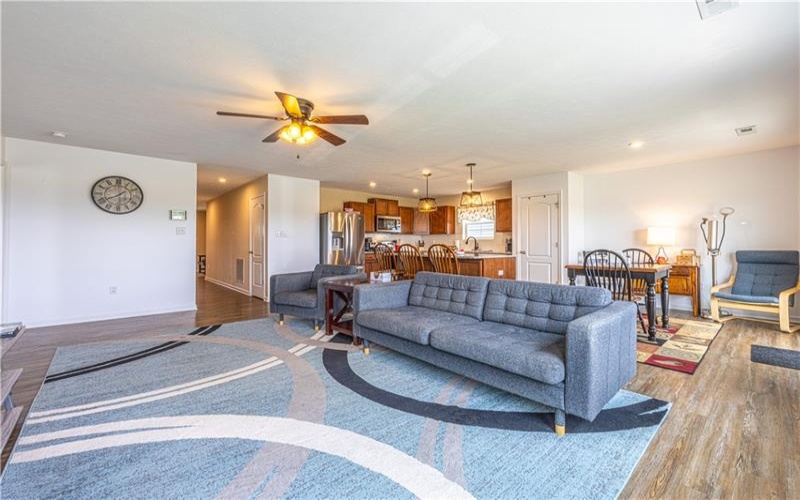 1012 Colonial Dr, Uniontown, 15401, 3 Bedrooms Bedrooms, ,2 BathroomsBathrooms,Residential,For Sale,Colonial Dr,1763780