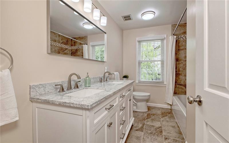 3222 Ridgeway Road, Greensburg, 15601, 5 Bedrooms Bedrooms, 13 Rooms Rooms,2.2 BathroomsBathrooms,Residential,For Sale,Ridgeway Road,1763796