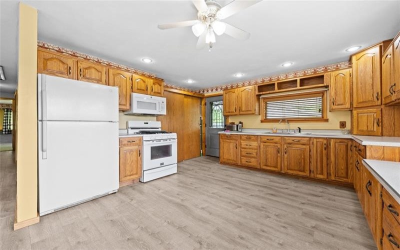 395 Cranberry Rd, Confluence, 15424, 3 Bedrooms Bedrooms, 8 Rooms Rooms,1 BathroomBathrooms,Residential,For Sale,Cranberry Rd,1763806