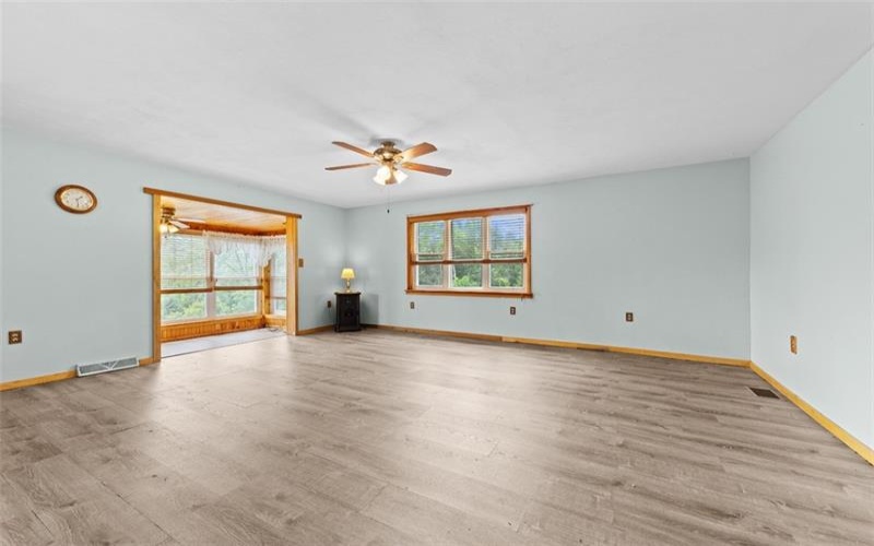395 Cranberry Rd, Confluence, 15424, 3 Bedrooms Bedrooms, 8 Rooms Rooms,1 BathroomBathrooms,Residential,For Sale,Cranberry Rd,1763806