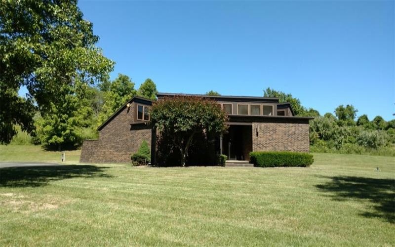 580 Duck Hollow Rd, Uniontown, 15401, ,Commercial-industrial-business,For Sale,Duck Hollow Rd,1763812