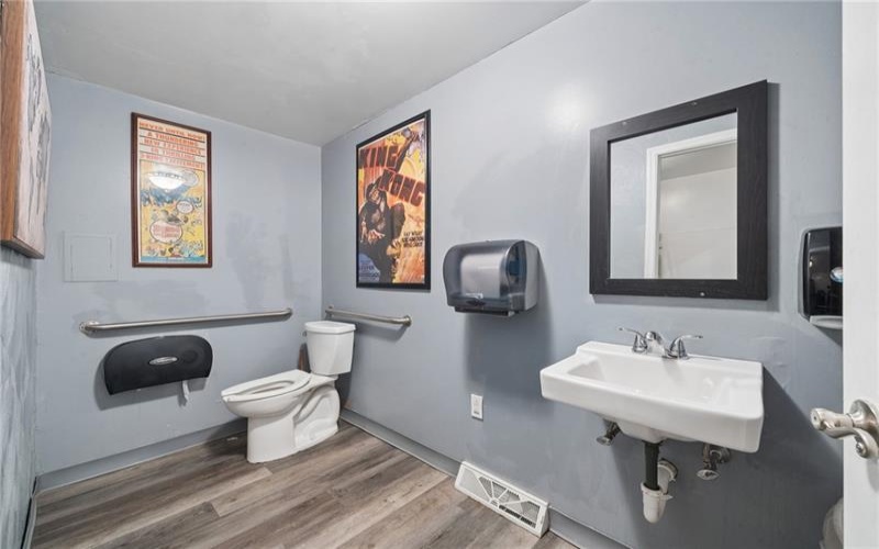 217-219 Pittsburgh Street, Scottdale, 15683, ,Commercial-industrial-business,For Sale,Pittsburgh Street,1763862