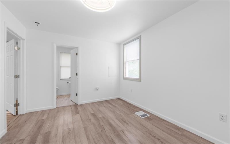 305 Spring Ln, West Newton, 15089, 1 Bedroom Bedrooms, ,1 BathroomBathrooms,Residential,For Sale,Spring Ln,1763868