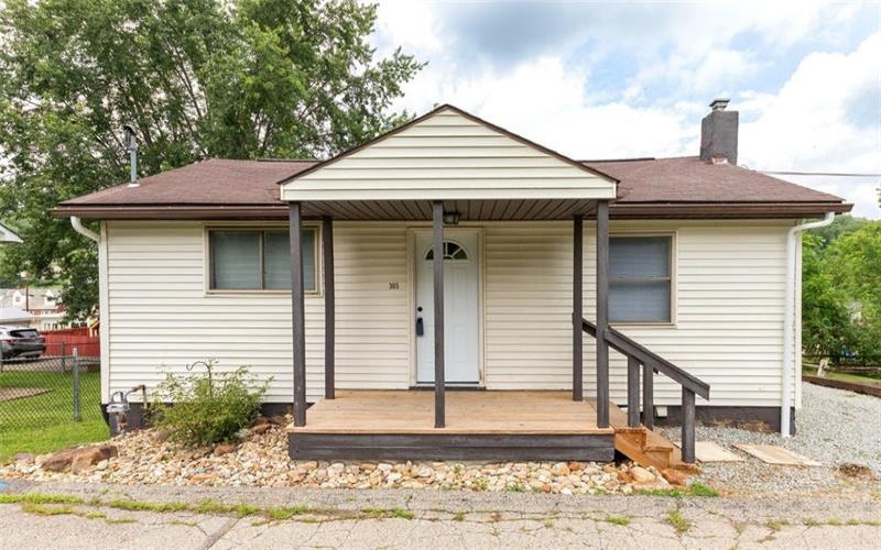 305 Spring Ln, West Newton, 15089, 1 Bedroom Bedrooms, ,1 BathroomBathrooms,Residential,For Sale,Spring Ln,1763868