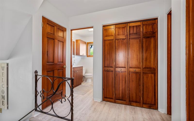 247 Mary DRIVE, New Kensington, 15068, 3 Bedrooms Bedrooms, 9 Rooms Rooms,2.1 BathroomsBathrooms,Residential,For Sale,Mary,1763881