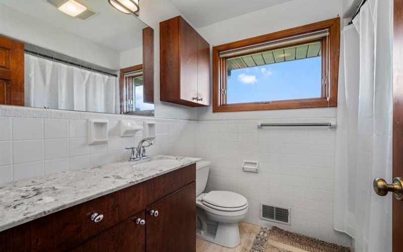 247 Mary DRIVE, New Kensington, 15068, 3 Bedrooms Bedrooms, 9 Rooms Rooms,2.1 BathroomsBathrooms,Residential,For Sale,Mary,1763881