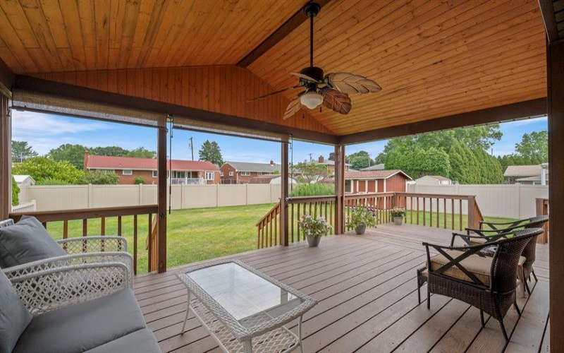 247 Mary DRIVE, New Kensington, 15068, 3 Bedrooms Bedrooms, 9 Rooms Rooms,2.1 BathroomsBathrooms,Residential,For Sale,Mary,1763881