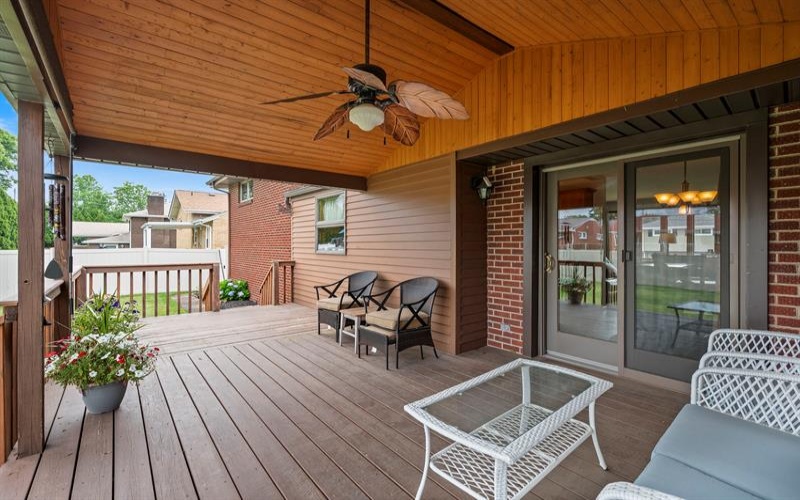 247 Mary DRIVE, New Kensington, 15068, 3 Bedrooms Bedrooms, 9 Rooms Rooms,2.1 BathroomsBathrooms,Residential,For Sale,Mary,1763881