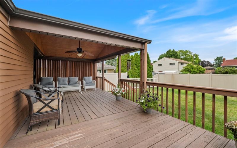 247 Mary DRIVE, New Kensington, 15068, 3 Bedrooms Bedrooms, 9 Rooms Rooms,2.1 BathroomsBathrooms,Residential,For Sale,Mary,1763881