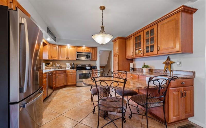 247 Mary DRIVE, New Kensington, 15068, 3 Bedrooms Bedrooms, 9 Rooms Rooms,2.1 BathroomsBathrooms,Residential,For Sale,Mary,1763881