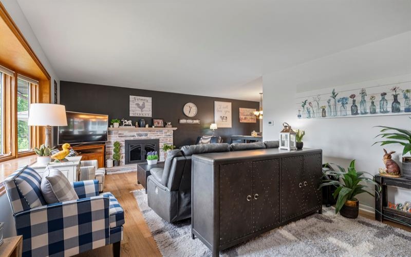 247 Mary DRIVE, New Kensington, 15068, 3 Bedrooms Bedrooms, 9 Rooms Rooms,2.1 BathroomsBathrooms,Residential,For Sale,Mary,1763881