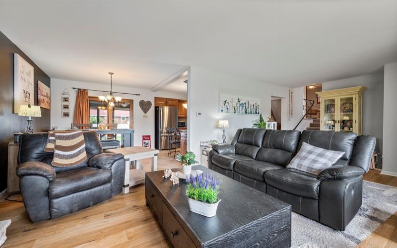 247 Mary DRIVE, New Kensington, 15068, 3 Bedrooms Bedrooms, 9 Rooms Rooms,2.1 BathroomsBathrooms,Residential,For Sale,Mary,1763881
