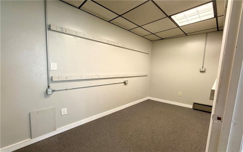437 Cavitt Avenue, Trafford, 15085, ,Commercial-industrial-business,For Sale,Cavitt Avenue,1763892