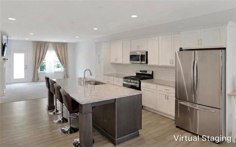 142 Summer Ln, McDonald, 15057, 3 Bedrooms Bedrooms, 9 Rooms Rooms,2 BathroomsBathrooms,Residential,For Sale,Summer Ln,1763896