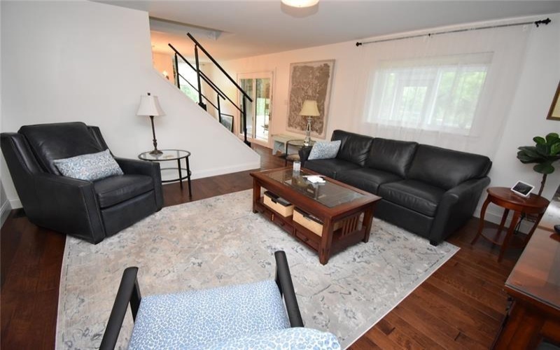 426 Station Rd, Scenery Hill, 15360, 4 Bedrooms Bedrooms, ,2 BathroomsBathrooms,Residential,For Sale,Station Rd,1763924