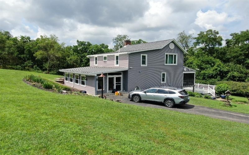 426 Station Rd, Scenery Hill, 15360, 4 Bedrooms Bedrooms, ,2 BathroomsBathrooms,Residential,For Sale,Station Rd,1763924