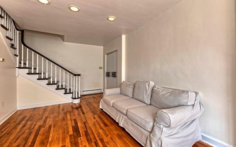 200 College Ave, Mount Pleasant, 15666, 3 Bedrooms Bedrooms, 8 Rooms Rooms,1.1 BathroomsBathrooms,Residential,For Sale,College Ave,1763942