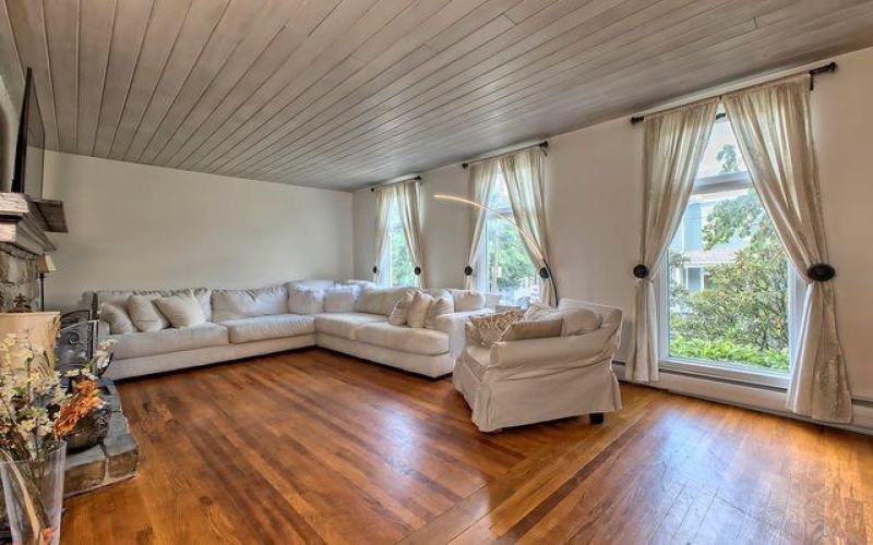 200 College Ave, Mount Pleasant, 15666, 3 Bedrooms Bedrooms, 8 Rooms Rooms,1.1 BathroomsBathrooms,Residential,For Sale,College Ave,1763942