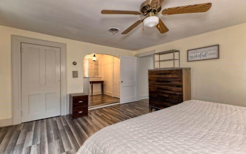 200 College Ave, Mount Pleasant, 15666, 3 Bedrooms Bedrooms, 8 Rooms Rooms,1.1 BathroomsBathrooms,Residential,For Sale,College Ave,1763942