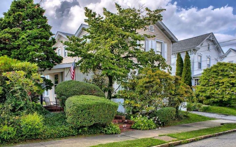 200 College Ave, Mount Pleasant, 15666, 3 Bedrooms Bedrooms, 8 Rooms Rooms,1.1 BathroomsBathrooms,Residential,For Sale,College Ave,1763942