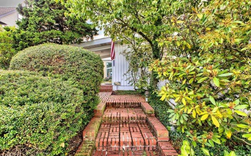 200 College Ave, Mount Pleasant, 15666, 3 Bedrooms Bedrooms, 8 Rooms Rooms,1.1 BathroomsBathrooms,Residential,For Sale,College Ave,1763942