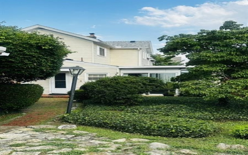 200 College Ave, Mount Pleasant, 15666, 3 Bedrooms Bedrooms, 8 Rooms Rooms,1.1 BathroomsBathrooms,Residential,For Sale,College Ave,1763942