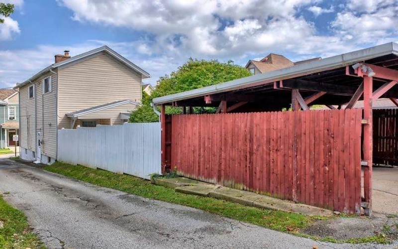 200 College Ave, Mount Pleasant, 15666, 3 Bedrooms Bedrooms, 8 Rooms Rooms,1.1 BathroomsBathrooms,Residential,For Sale,College Ave,1763942